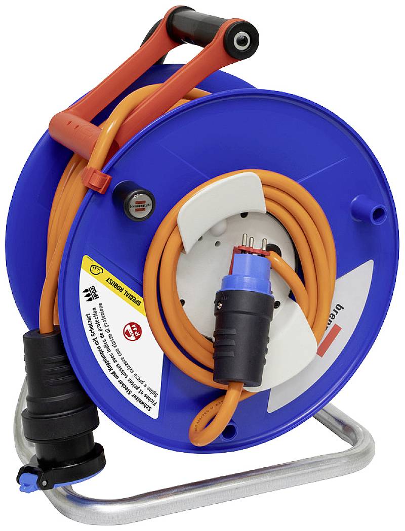 Ein blau-orangefarbenes Kabeltrommel mit Mehrfachstecker, geeignet für den Einsatz im Freien.