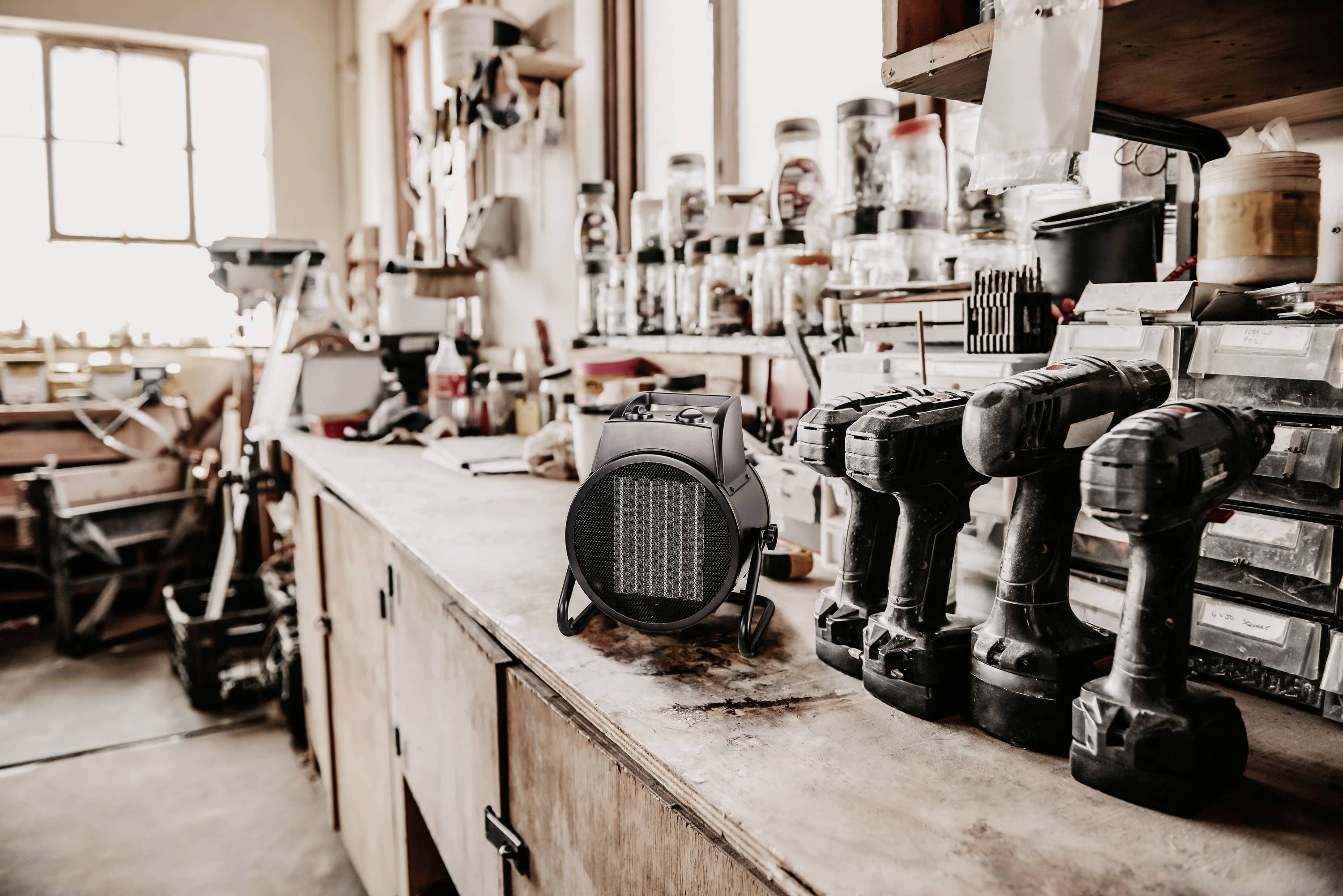 Mit Starkstrom betriebener Heizlüfter geeignet für die Werkstatt