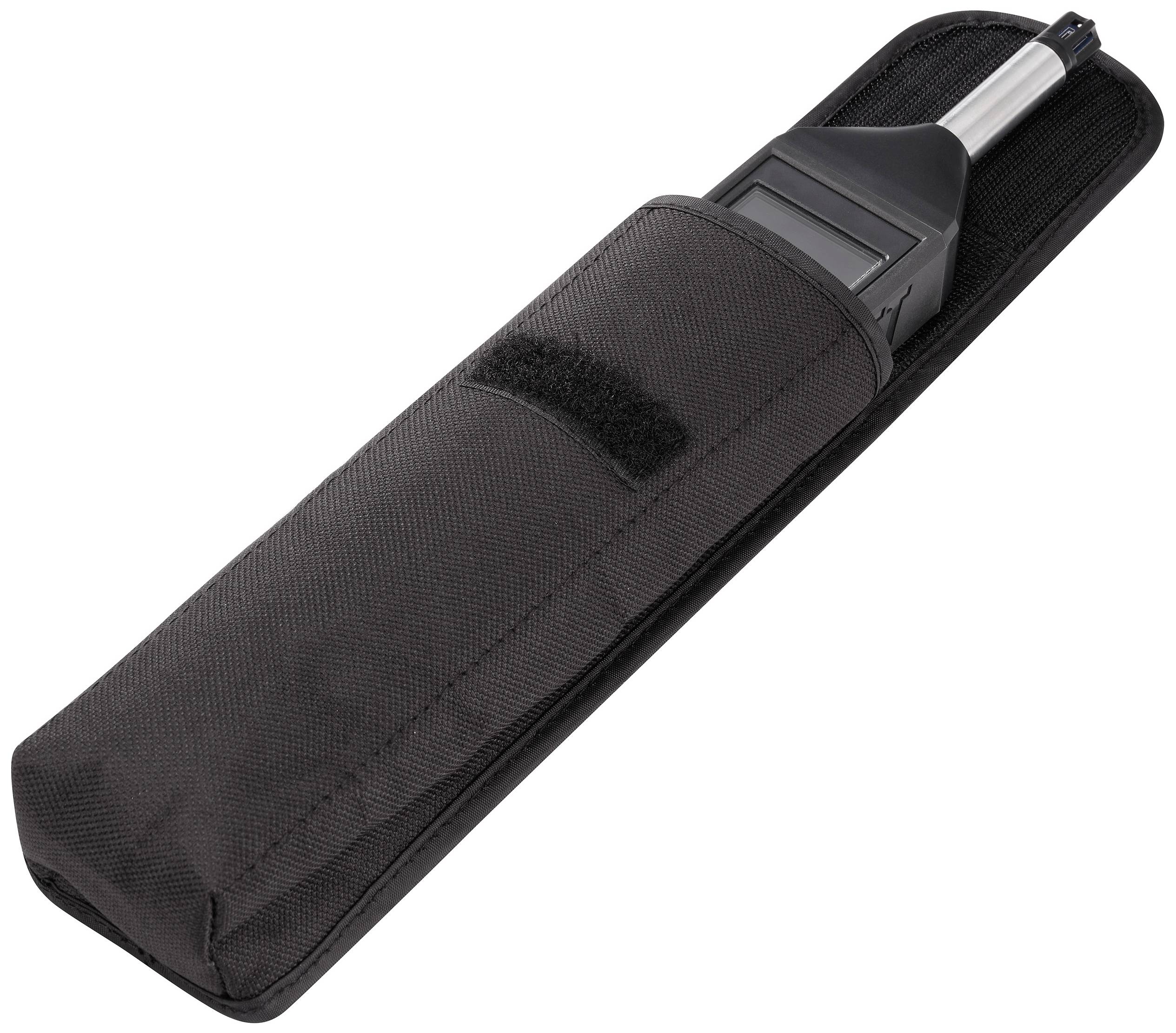 Ein schwarzes Etui aus Stoff, geöffnet, zeigt einen metallenen Stab mit einer digitalen Anzeige.