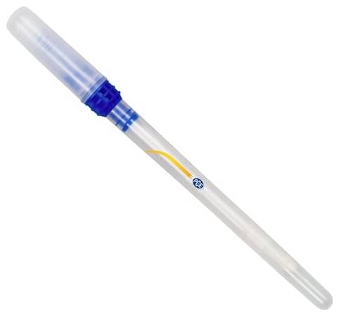 Klare Kunststoffpipette mit blauer Kappe und Griffzone, diagonal auf weißem Hintergrund dargestellt.