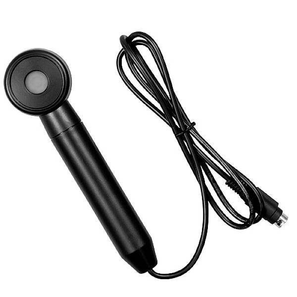 Ein schwarzes Handgerät mit langem Kabel, das wie ein medizinisches oder technisches Instrument aussieht.