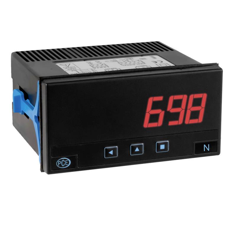 Digitales Anzeigeinstrument zeigt die Zahl '698' in roter LED-Anzeige. Gerät hat Tasten zur Steuerung und ist in einem schwarzen Gehäuse.