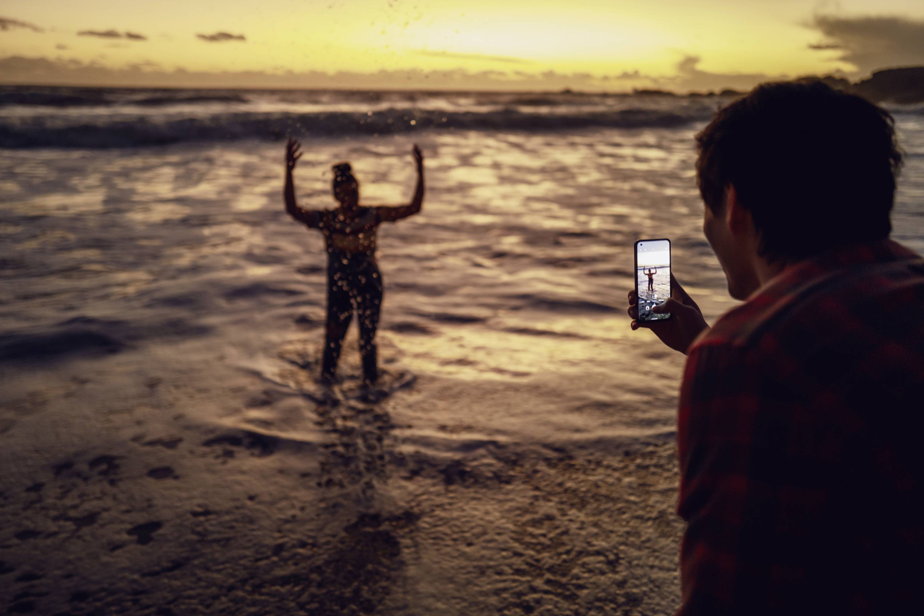 Asus Zenfone 9 128 GB Schwarz 15 cm (5.92 Zoll) Smartphone-16