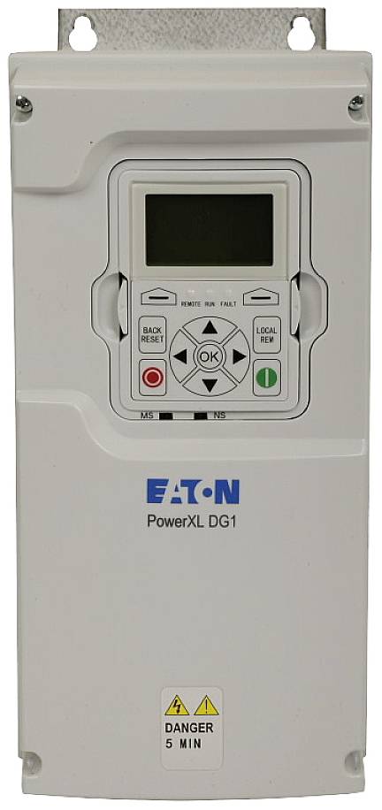 Ein weißer elektrischer Frequenzumrichter von Eaton, Modell PowerXL DG1, mit Bedienfeld und Warnhinweis 'Danger 5 min'.