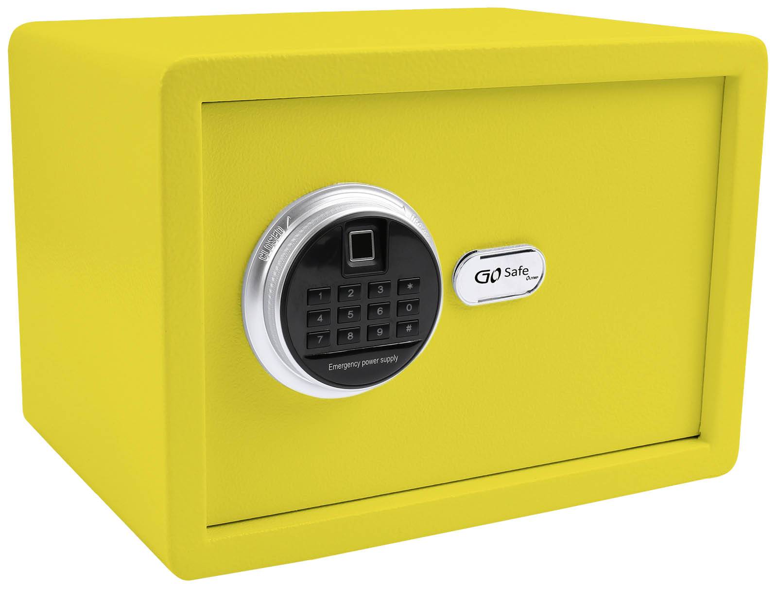 Gelber Tresor mit elektronischem Zahlenschloss und Fingerabdruckscanner, beschriftet mit 'Go Safe'.