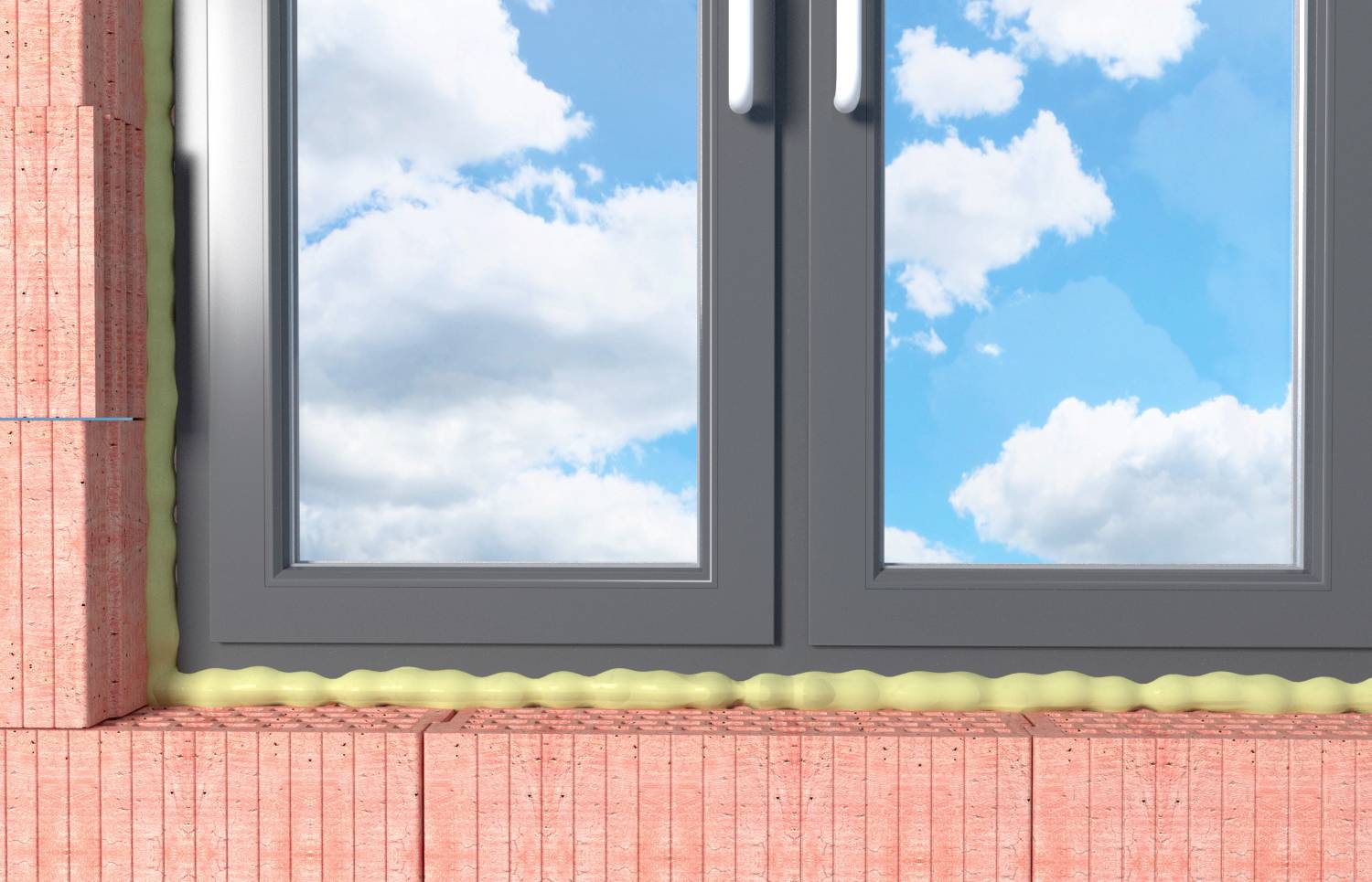 Ein eingebautes Fenster in einer Ziegelwand mit blauem Himmel und weißen Wolken im Hintergrund. Baustoffe und Abdichtung sichtbar.