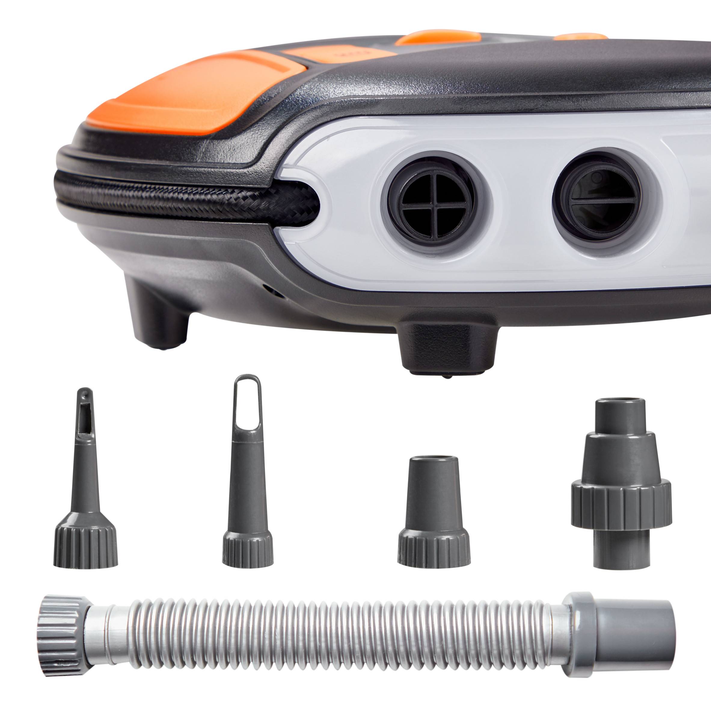 Elektrische Luftpumpe mit verschiedenen Düsen und einem flexiblen Schlauch, geeignet zum Aufpumpen von Luftmatratzen und Reifen.