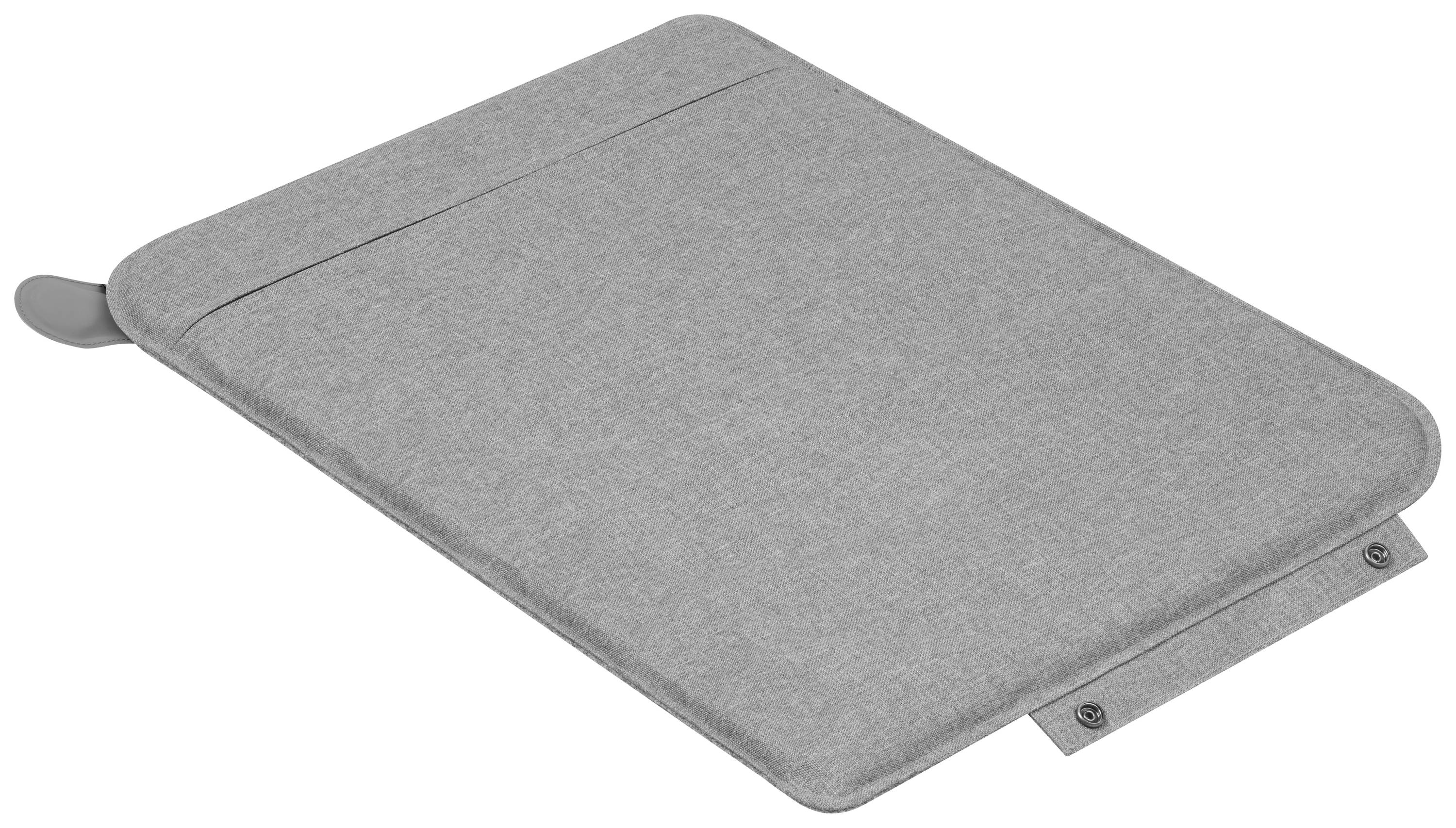 Eine graue Schutzhülle aus Stoff, geeignet für Laptops oder Tablets. Sie hat eine Klappe mit Druckknöpfen zum sicheren Verschließen.