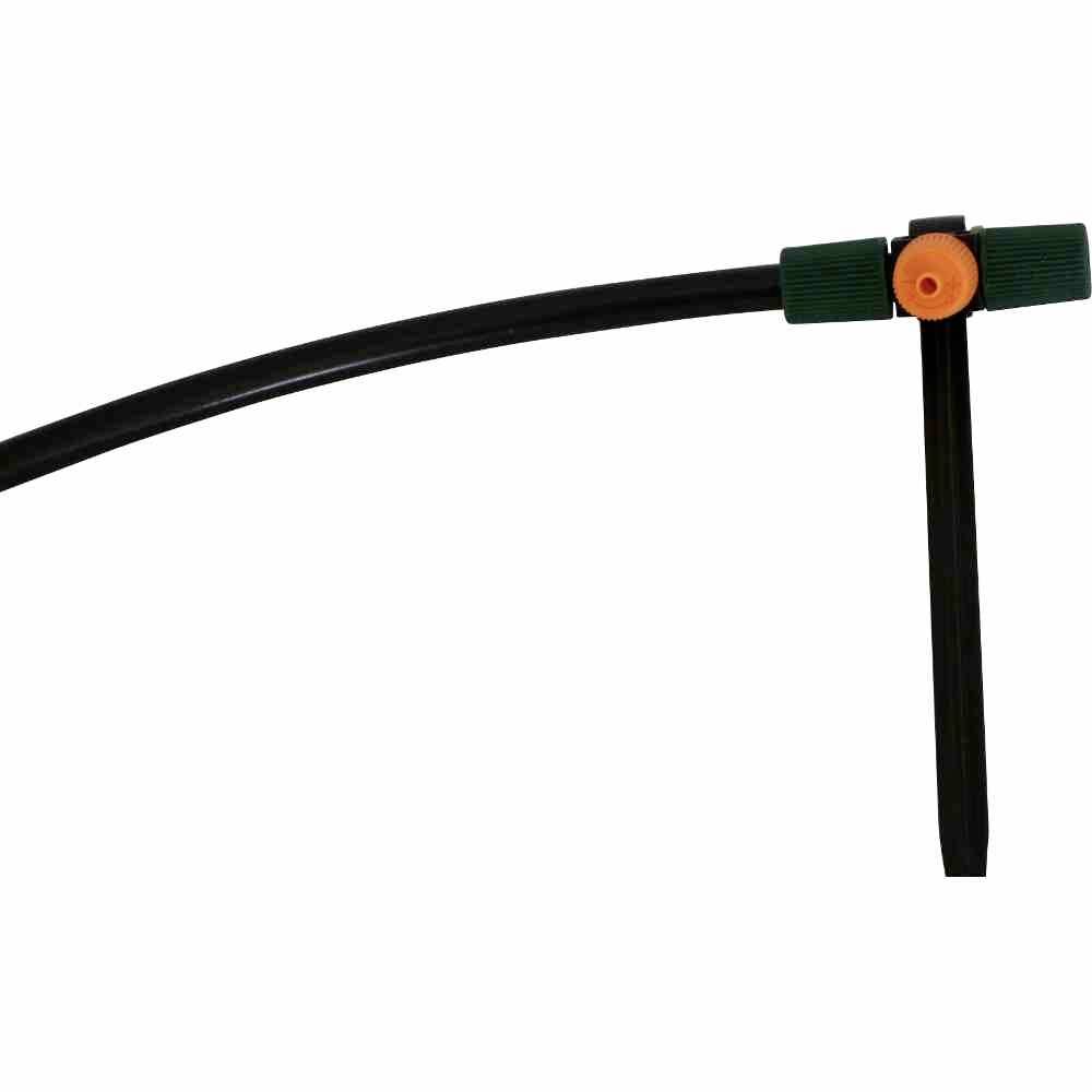 Bewässerungsrohr mit Tropfer und Pfeilspieß; dient zur gezielten Wasserabgabe in Pflanzennähe für präzise Tropfbewässerung.