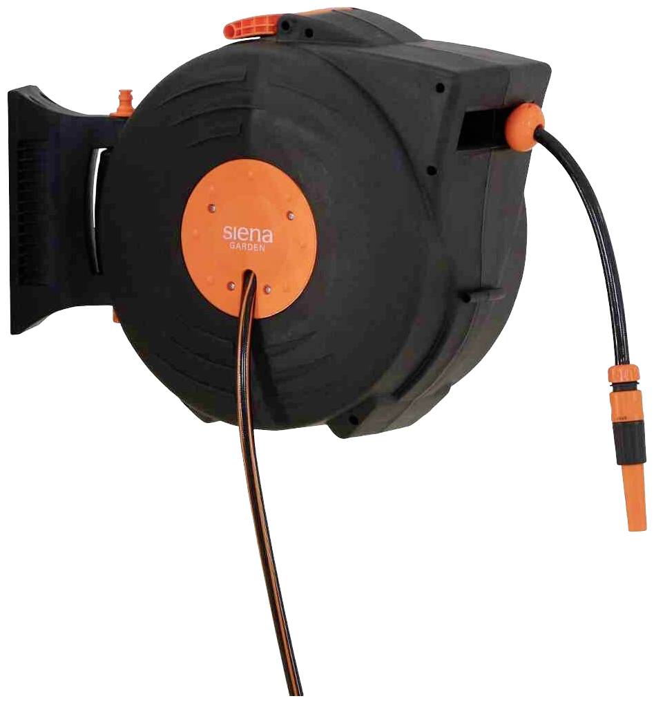Eine schwarze automatische Schlauchtrommel mit orangen Details und einem Wasserschlauch. Markenname 'siena' auf der Trommel.