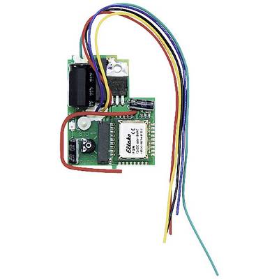 Eine kleine grüne Leiterplatte mit mehreren farbigen Drähten und elektronischen Bauteilen, darunter ein Chip und ein Kondensator.