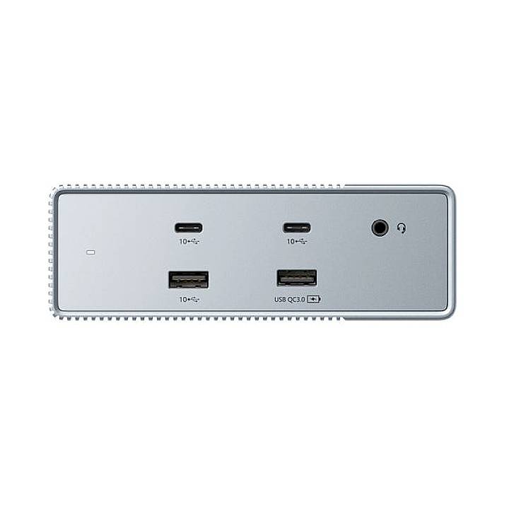 Rückansicht eines Geräts mit vier Anschlüssen: zwei USB-A, zwei USB-C und einer Audio-Buchse.