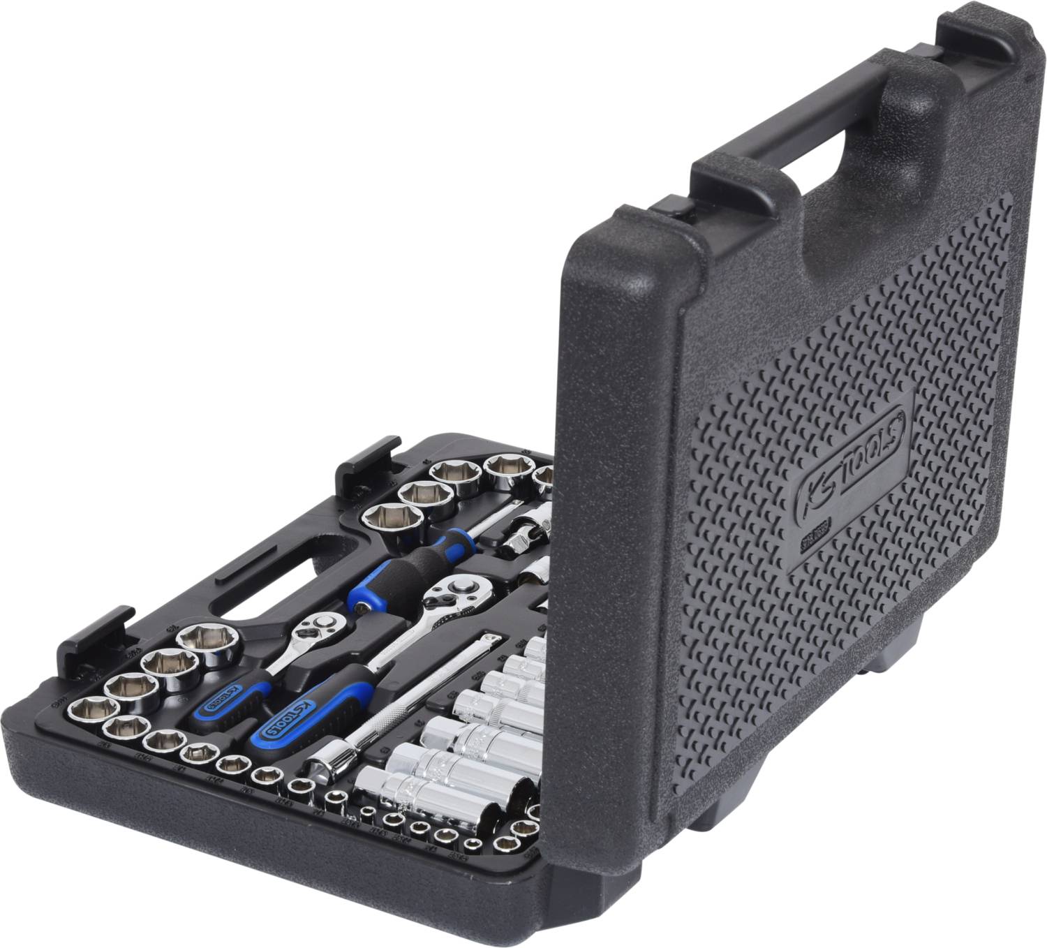 Ein geöffneter Werkzeugkoffer mit diversen Stecknüssen, Ratschen und Verlängerungen. Der Koffer zeigt das Logo eines Werkzeugherstellers.