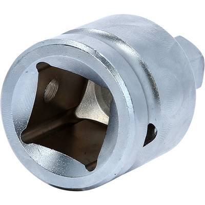 Ein silberner Steckschlüsseladapter aus Metall, zylindrische Form mit quadratischer Öffnung.