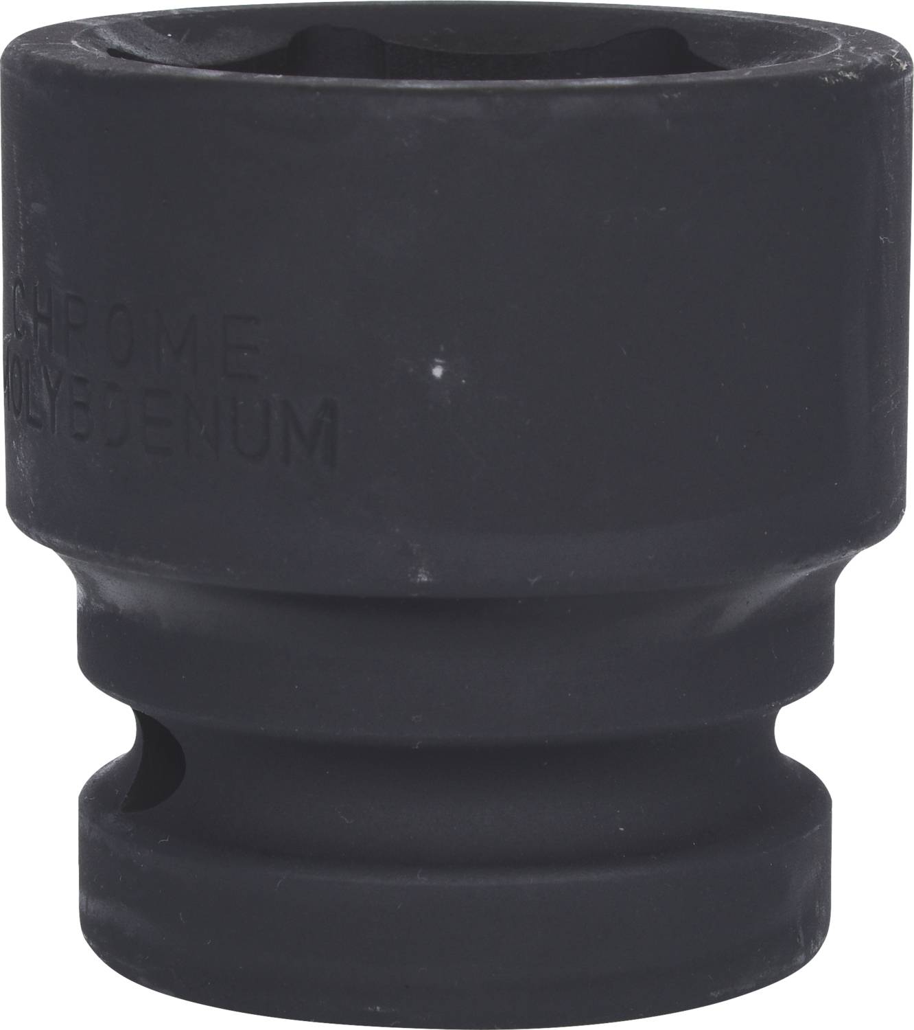 Eine schwarze sechskant Stecknuss (69 mm) aus Chrom-Molybdän-Stahl, mit verstärktem Körper, verwendet für die Arbeit mit Schlagschraubern.