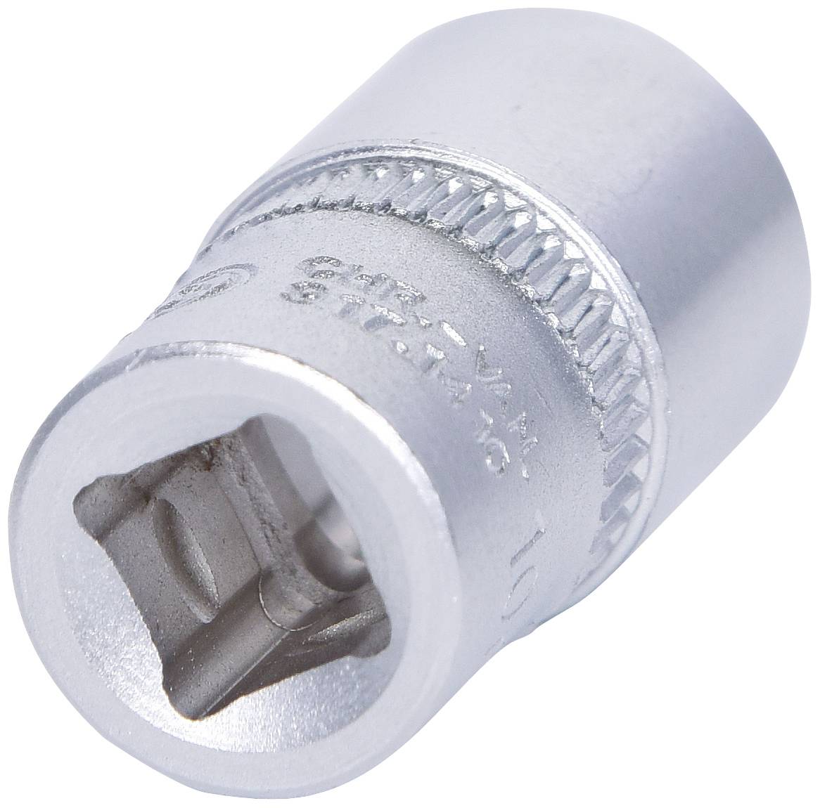 Metall-Stecknuss für Ratschen mit Vierkantaufnahme, silber glänzend. Hauptsächlich in Fahrzeug- und Maschinenreparatur verwendet.