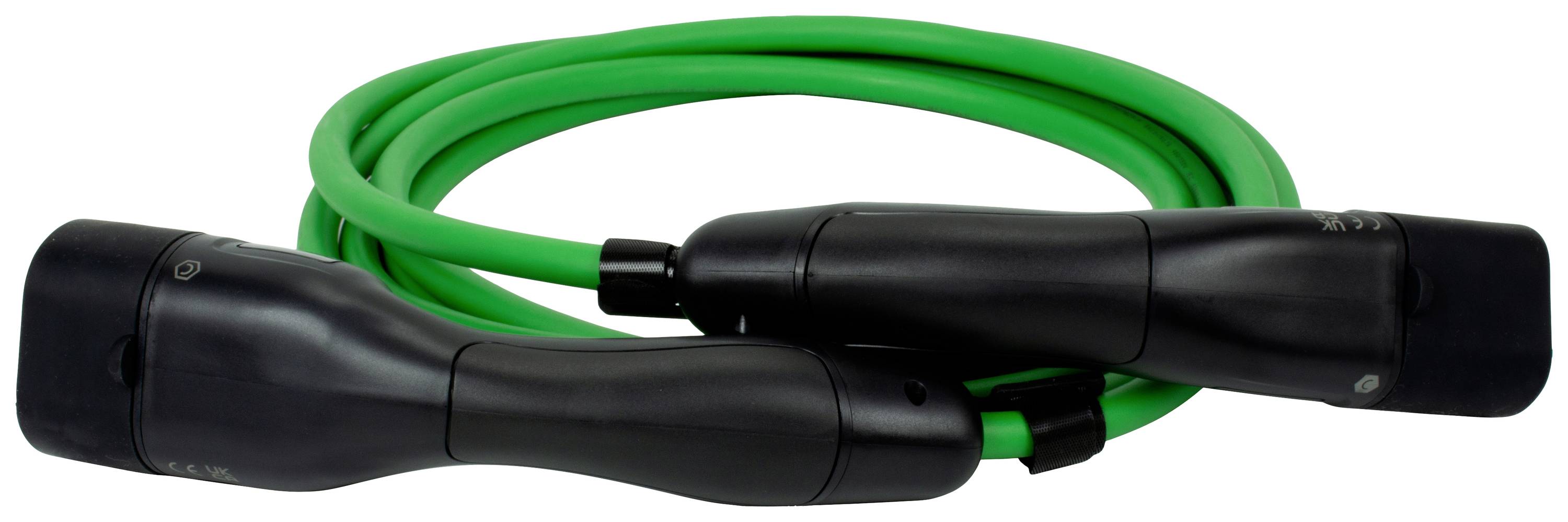 Ein grünes elektrisches Ladekabel mit zwei schwarzen Steckern, das für das Laden von Elektrofahrzeugen verwendet wird.