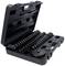 Offener schwarzer Werkzeugkoffer mit zahlreichen Schraubenfederspannern in verschiedenen Größen, ordentlich angeordnet.