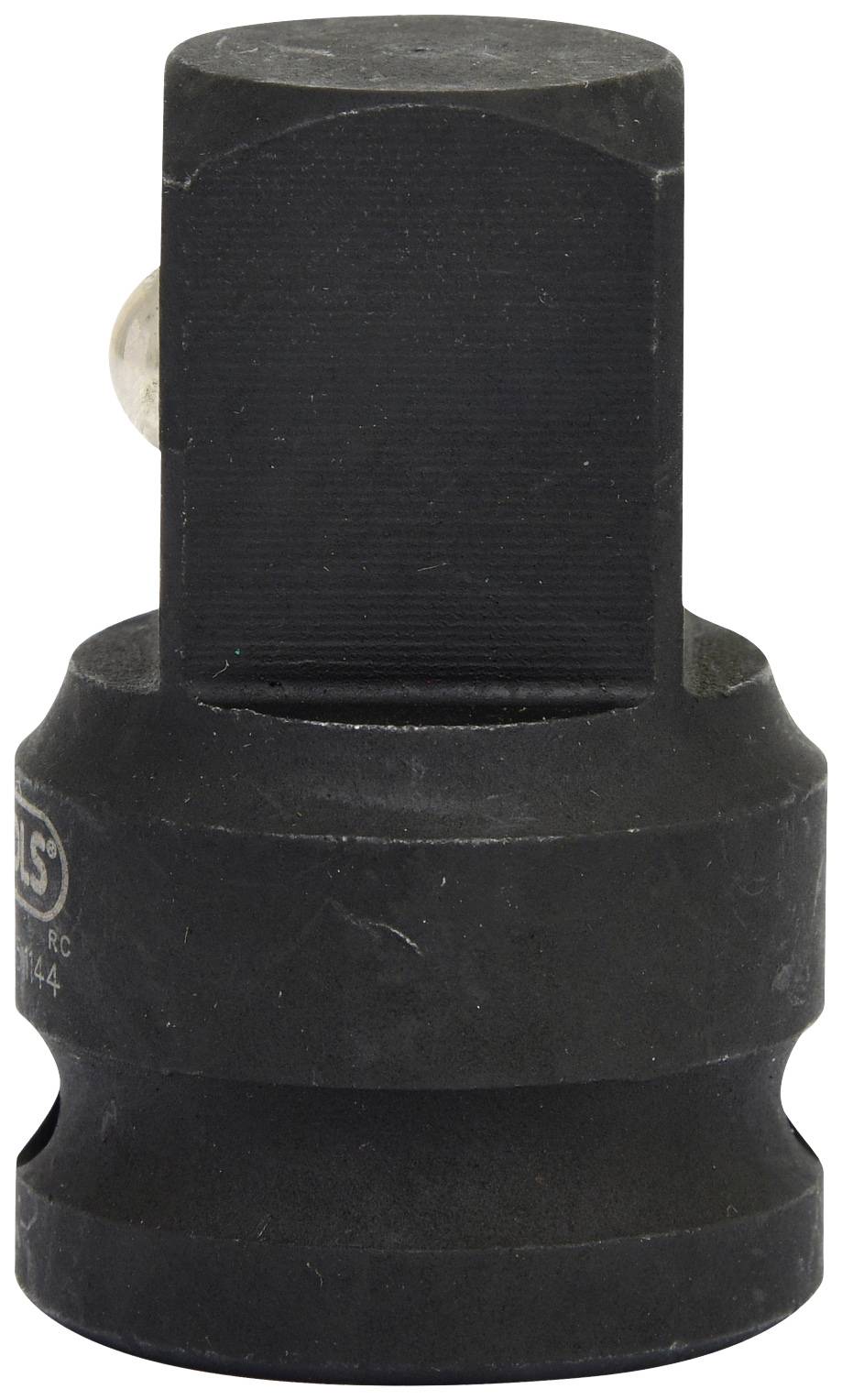 Eine schwarze Stecknuss, die zum Befestigen an einem Werkzeug wie einem Schlagschrauber verwendet wird, auf weißem Hintergrund.