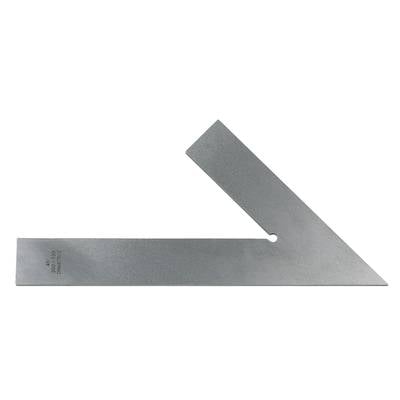 Ein silberfarbenes Metallwinkelmaß in L-Form, das zur präzisen Messung rechter Winkel verwendet wird.