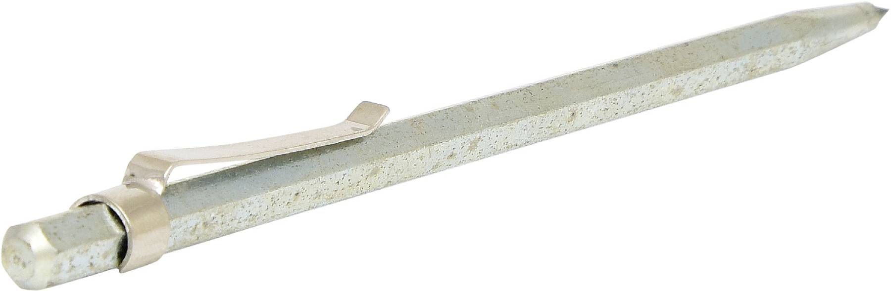 Ein silberner, sechseckiger Stift mit einem Metallclip.