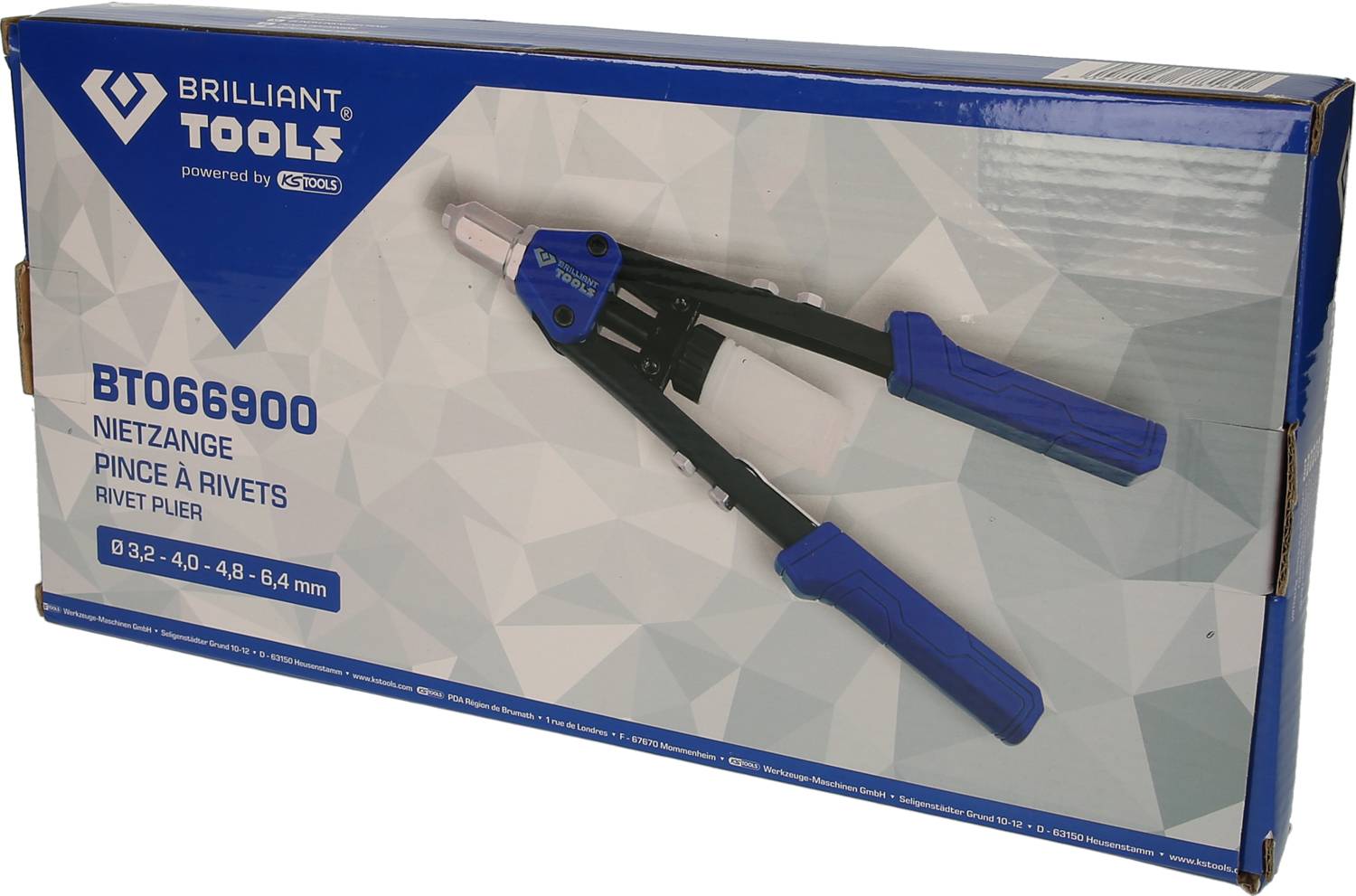 Eine Nietzange, Modell BT066900 von Brilliant Tools, geeignet für 3,2 bis 4,8 mm Nieten. Verpackung mit blau-weißem Design.