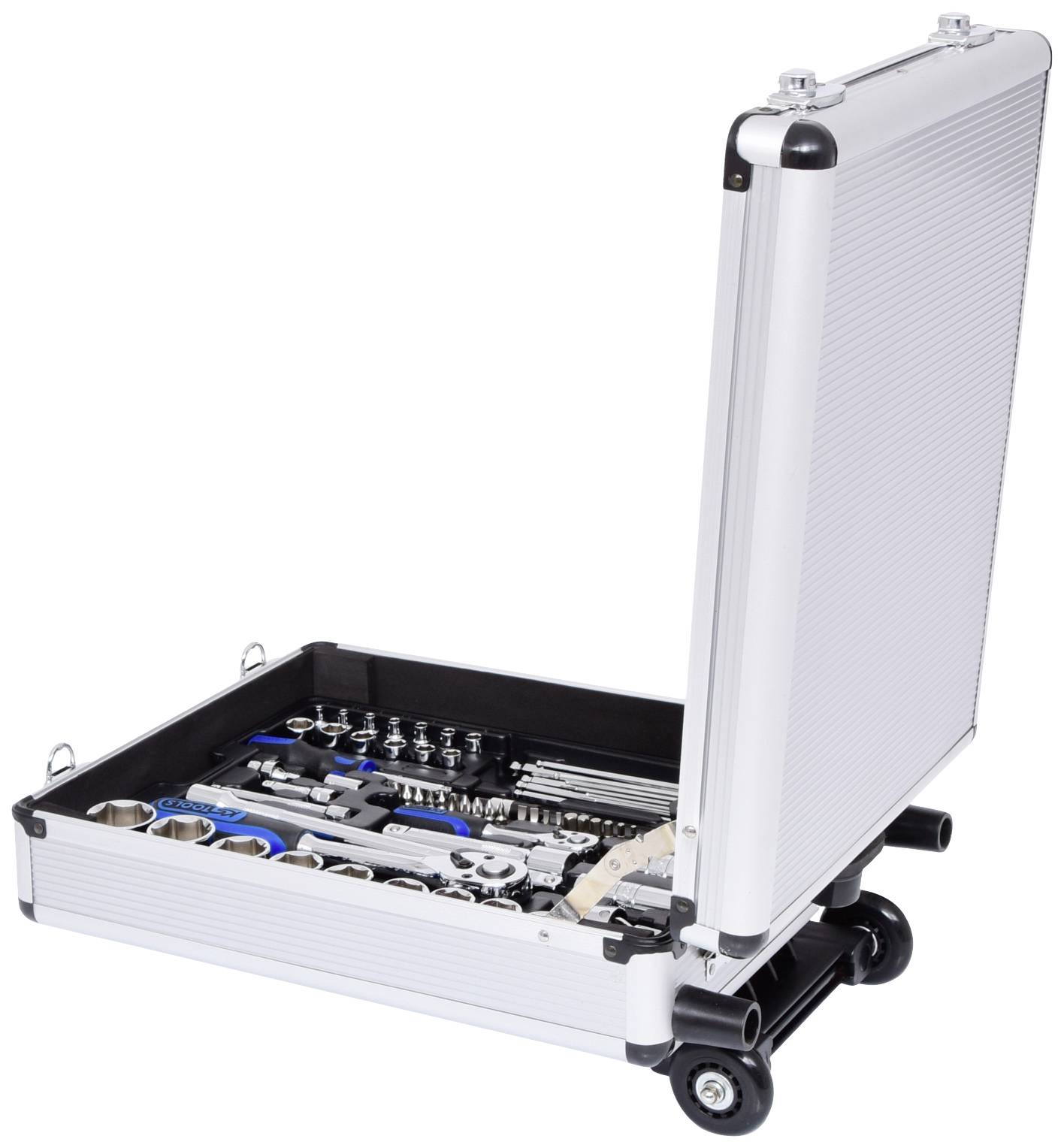 Ein offener Werkzeugkoffer mit verschiedenen Handwerkzeugen wie Schraubenschlüsseln und Zangen, auf einem rollbaren Gestell.