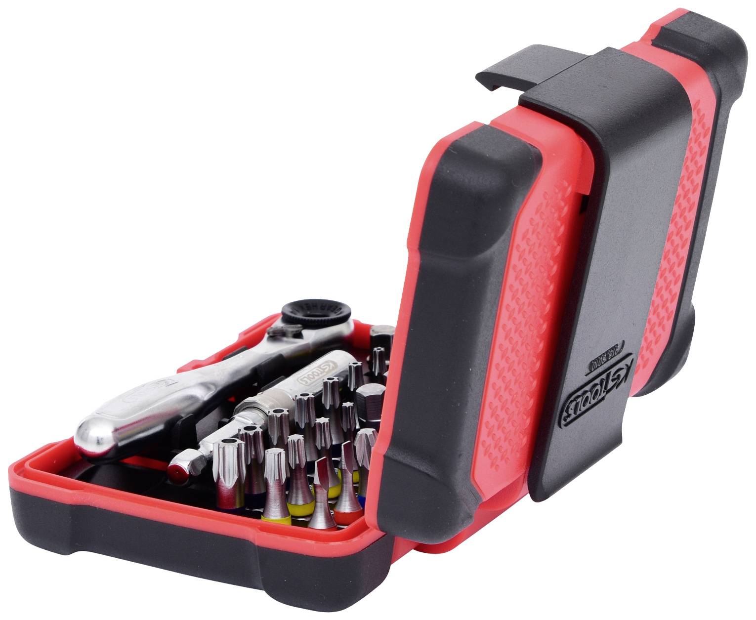 Ein geöffnetes Werkzeugset mit verschiedenen Steckschlüsseln und einem Ratschenhandgriff in einem roten und schwarzen Koffer.