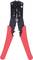 Abisolierzange mit roten Griffen, geeignet zum Entfernen von Isolierungen an Drähten, zeigt die Greif- und Schneidmechanismen.