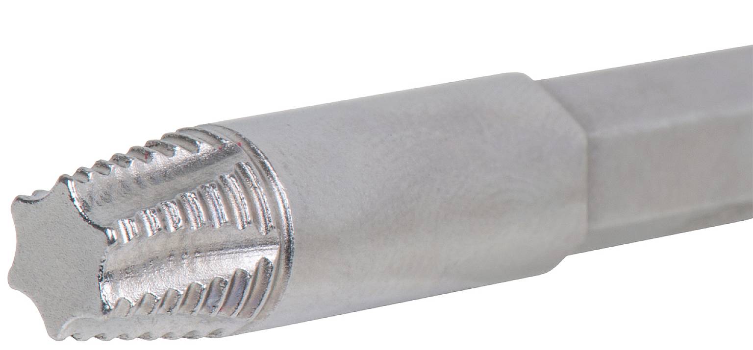 Bohrer mit scharfen Kanten, geeignet zum Schneiden oder Fräsen. Hauptsächlich aus Metall, auf einem weißen Hintergrund platziert.