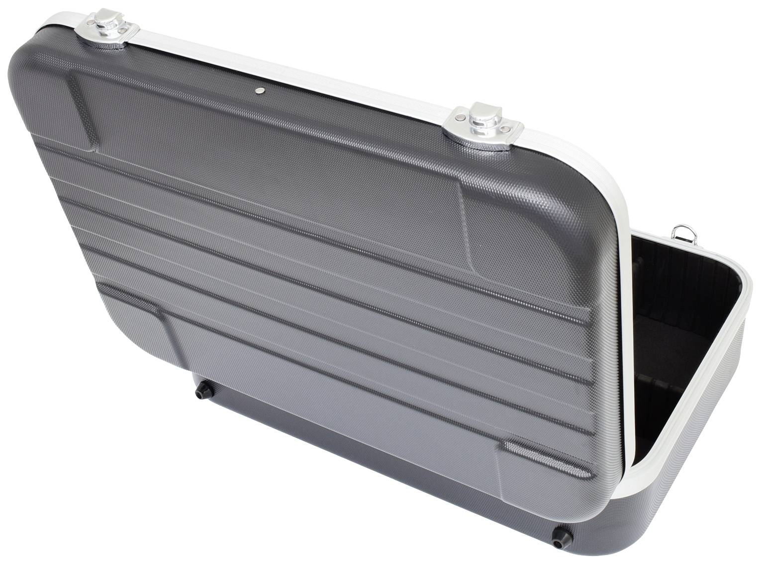 Ein geöffneter, rechteckiger grauer Koffer mit strukturiertem Deckel, geeignet zum Transport von Gegenständen.
