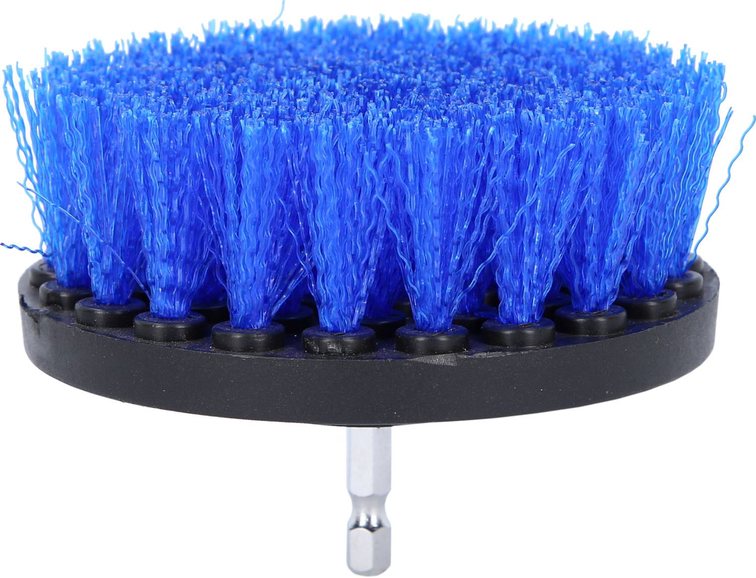 Eine rotierende Reinigungsbürste mit blauen Borsten und schwarzem Kunststoff-Rücken. Sie hat einen Metallaufsatz für Bohrmaschinen.