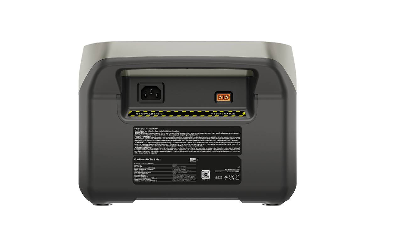 Rückseite eines elektronischen Geräts mit Netzkabelanschluss und Schalter. Sicherheitswarnhinweise und technische Spezifikationen sichtbar.