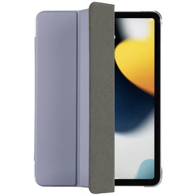 Ein Tablet mit halb geöffneter Hülle. Auf dem Bildschirm ist ein unscharfes, farbiges Hintergrundbild sichtbar.