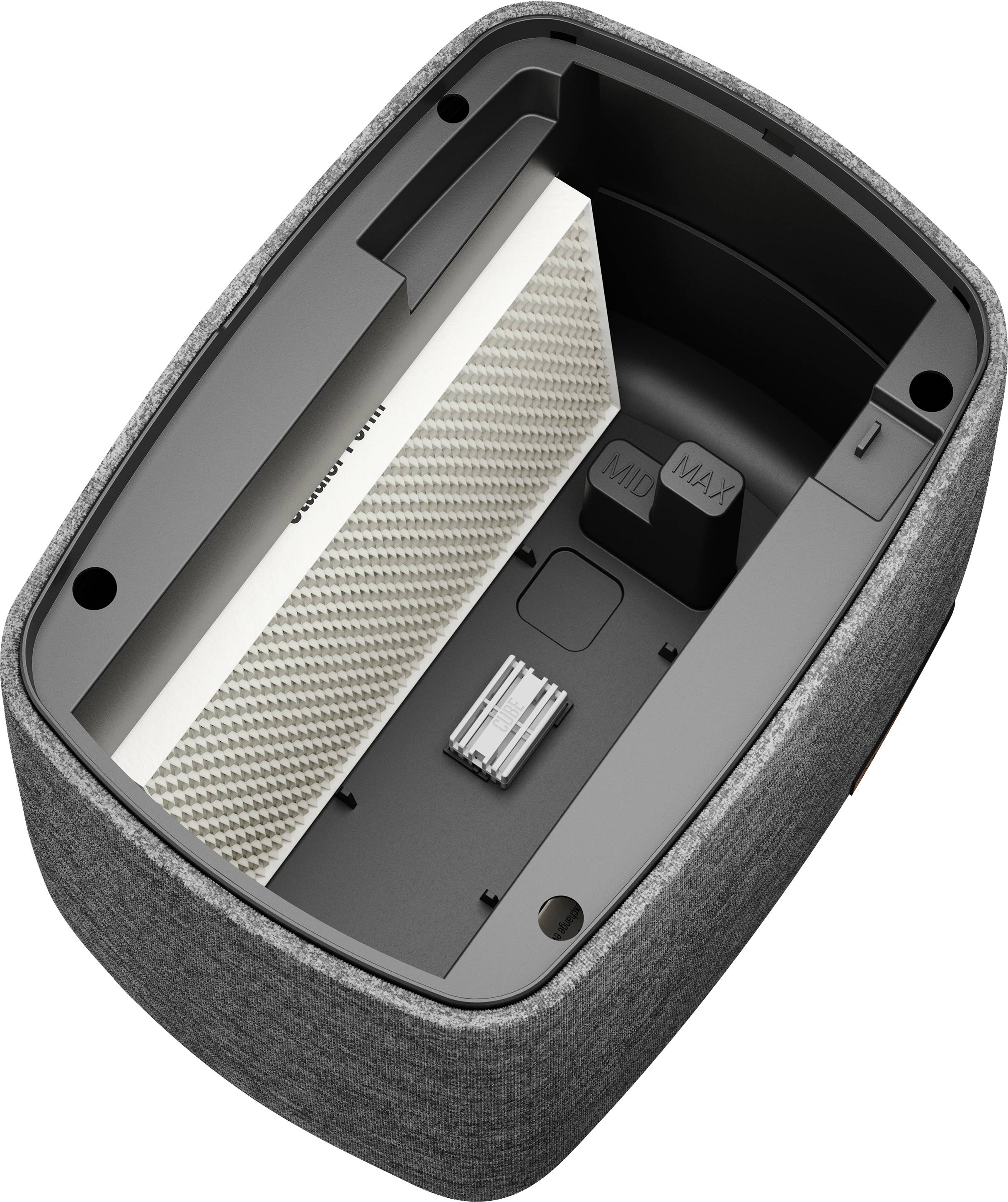 Filtereinsatz einer Luftreinigungsanlage in einem geöffneten Gehäuse, mit sichtbarem Filter und Batteriefach.