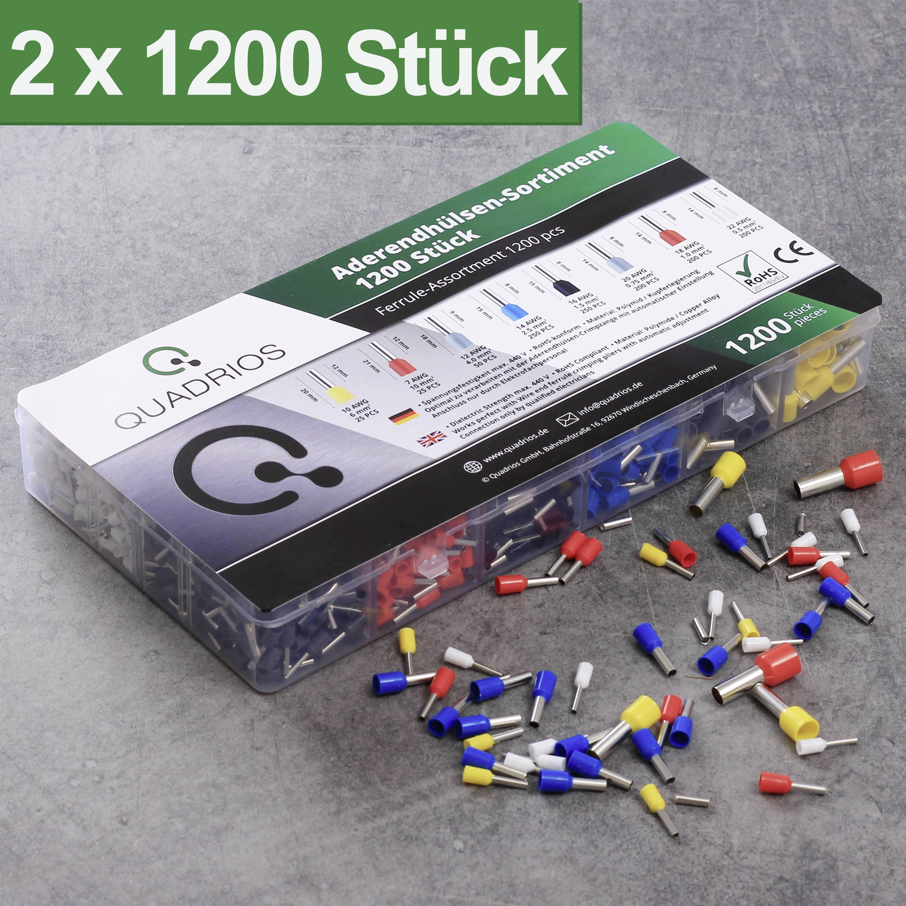 Plastikbox mit 1200 bunten Aderendhülsen auf einem Tisch. Verschiedene Größen und Farben. Verpackung mit quadratischem, grünem Label.