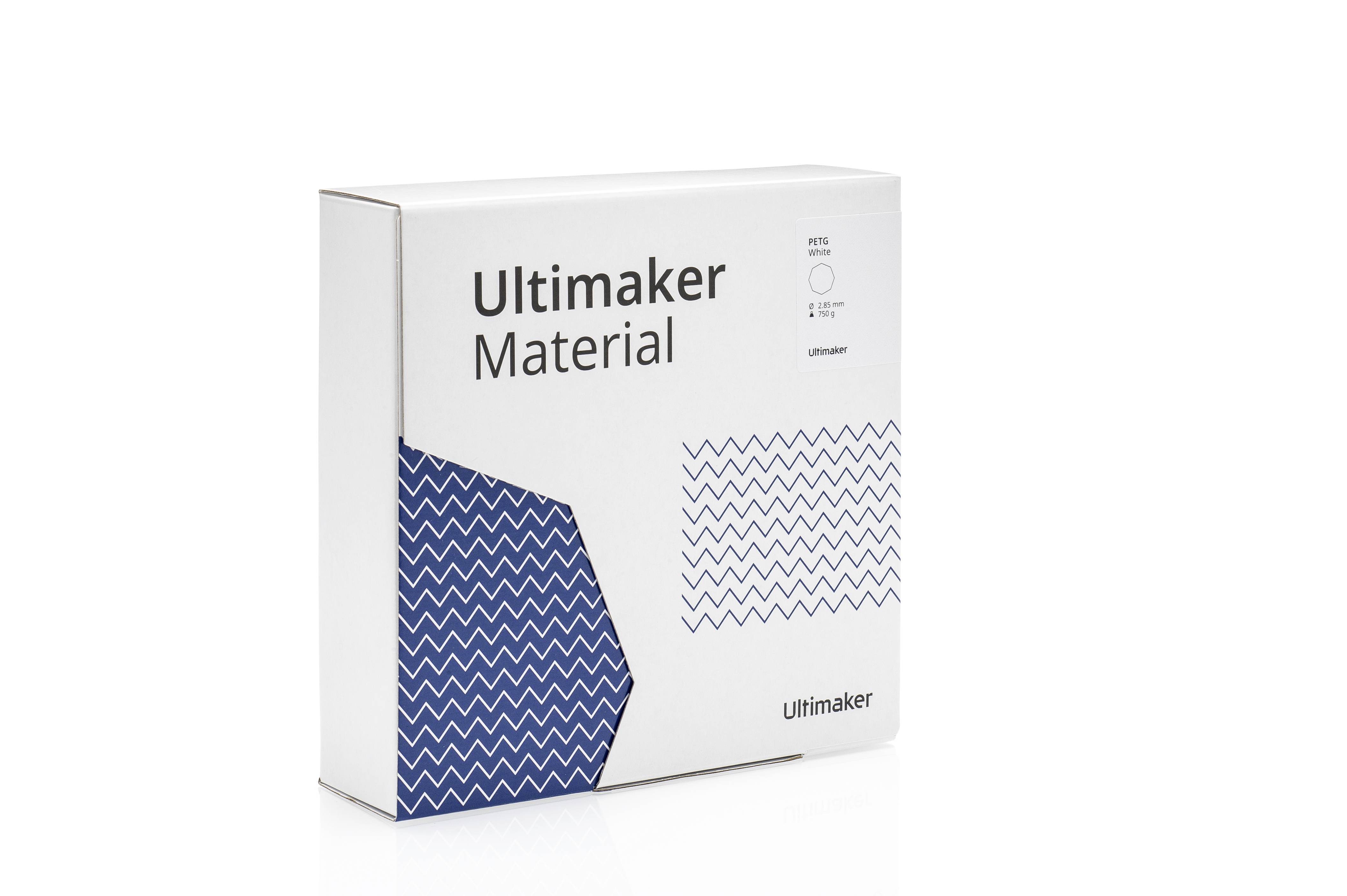 Verpackung des Ultimaker Filaments mit blauem Muster und Firmenlogo auf weißem Karton.