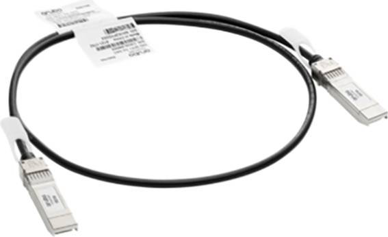 Schwarzes Glasfaserkabel mit zwei Metallsteckern an den Enden, geeignet für Hochgeschwindigkeits-Datenübertragung.