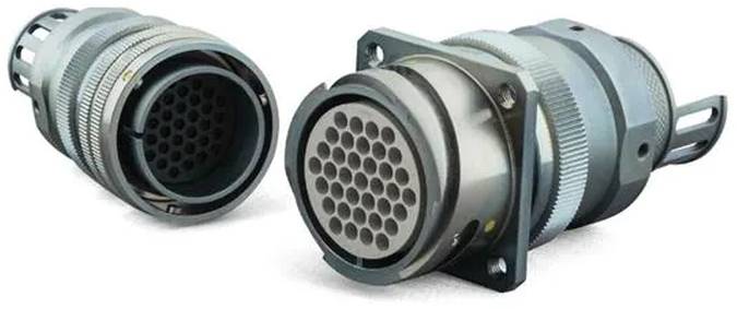 ITT 348-8928-007 D-SUB Steckverbinder 1 St.