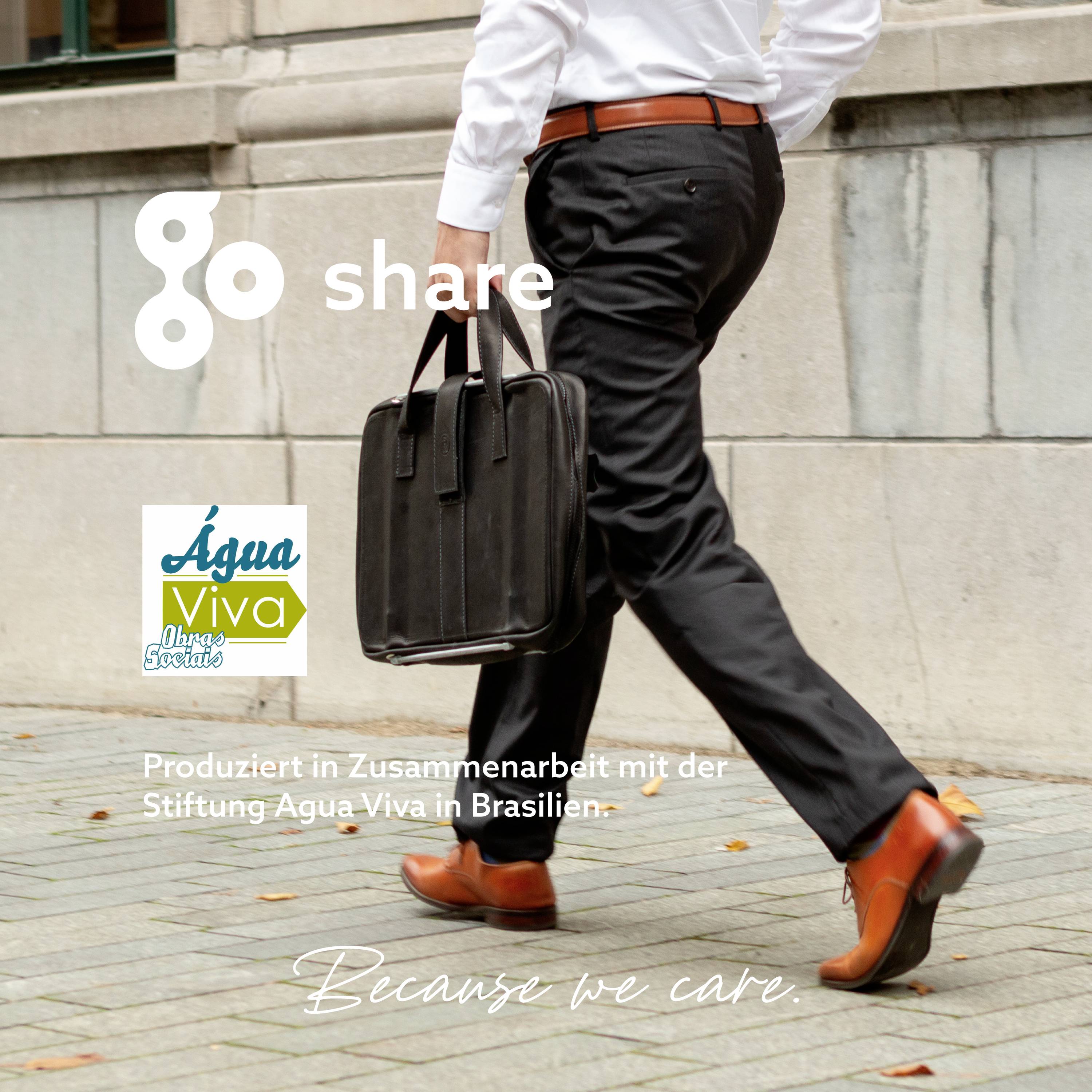 'Go share' Text auf Bild eines Mannes in Business-Kleidung mit Aktentasche. Erwähnt Zusammenarbeit mit Stiftung Água Viva in Brasilien.