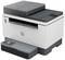 Ein moderner Multifunktionsdrucker mit schwarz-weißem Gehäuse und Bedienfeld vorne, geeignet für Büro- oder Heimnutzung.