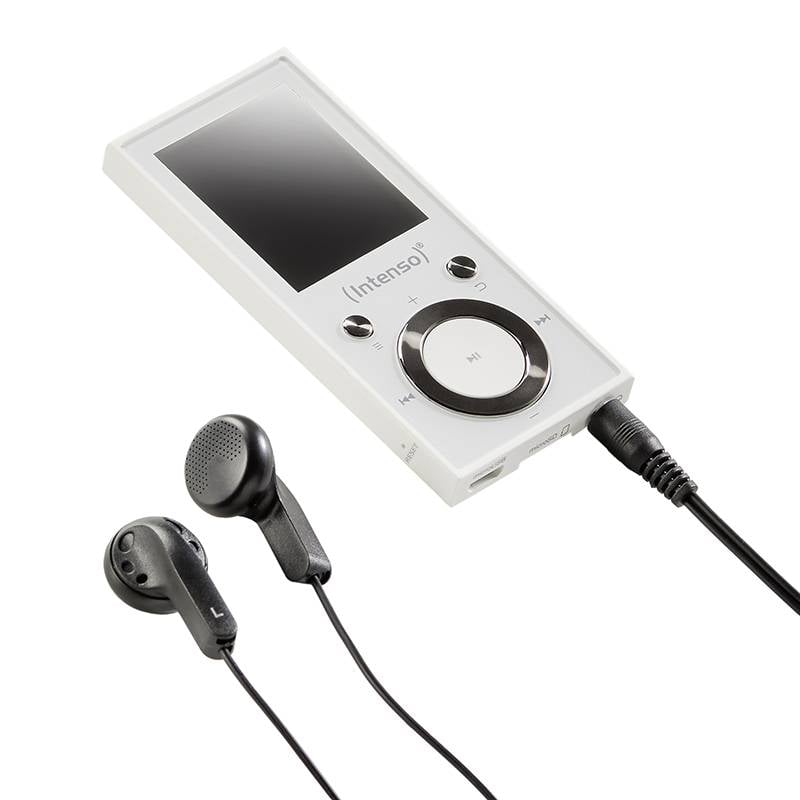 Tragbarer digitaler Musikplayer mit eingebautem Display und Bedienknöpfen, daneben schwarze Ohrhörer mit Kabel.