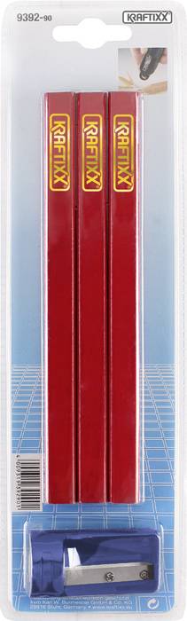 Drei rote Zimmermannsbleistifte der Marke Kraftixx in einer Verpackung mit einem blauen Spitzer.