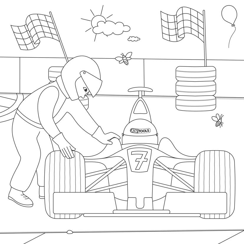 Ein Rennfahrer steht neben einem Rennwagen mit der Nummer 7 auf einer Rennstrecke. Zwei Zielflaggen wehen im Hintergrund.