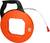 Ein orangefarbenes Kabelziehband mit schwarzem Griff. Ein metallisches Kabel mit rotem Ende ragt aus der Spule.
