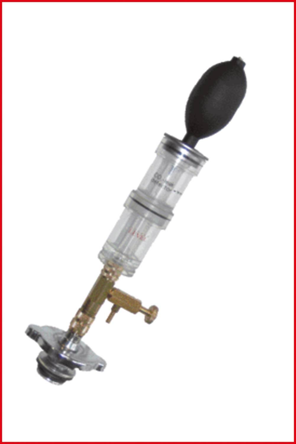 Ein Manometer mit einem gummiartigen Ballon oben, Messskala in der Mitte und einem Metallventil unten, isoliert auf weißem Hintergrund.