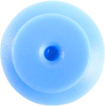 Ein runder, blau-transparenter Knopf mit einer kleinen Vertiefung in der Mitte, schimmert lichtreflektierend.