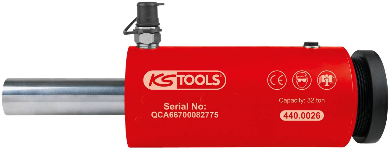 Roter Hydraulikzylinder von KS Tools mit Stempel 'Serial No: QCA66700082775' und einer Kapazität von 32 Tonnen.