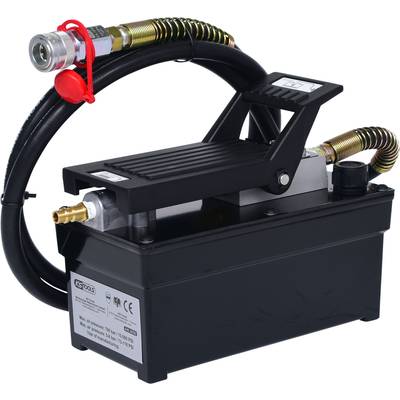 Hydraulische Fußpumpe mit schwarzem Gehäuse, einem Pedal aus Metall und mehreren Schlauchanschlüssen.