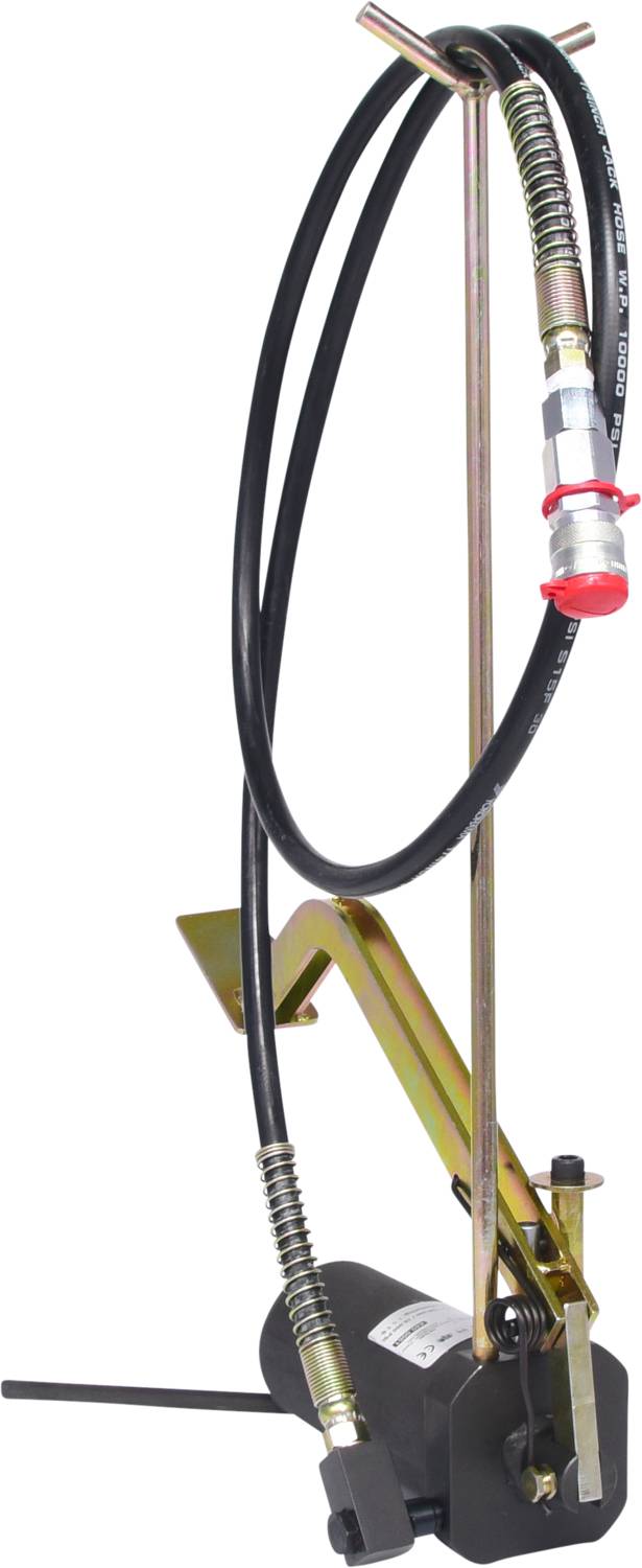 Fußbetätigte Hydraulikpumpe mit zwei schwarzen Schläuchen und einem Metallhebel, verwendet für präzise Kraftübertragung in Maschinen.